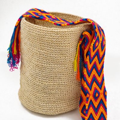 mochila en fique con correa wayuu - referencia Mochila Wayuu-fique